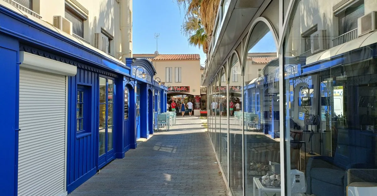 découvrez narbonne shops, votre guide complet pour faire du shopping à narbonne : boutiques, bonnes affaires et nouveautés.